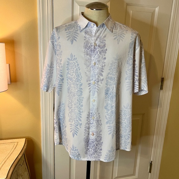EUC Men's Tommy Bahama Relax Floral Short Sleeve Hawaiian Camp Shirt Size XL - Picture 1 of 2